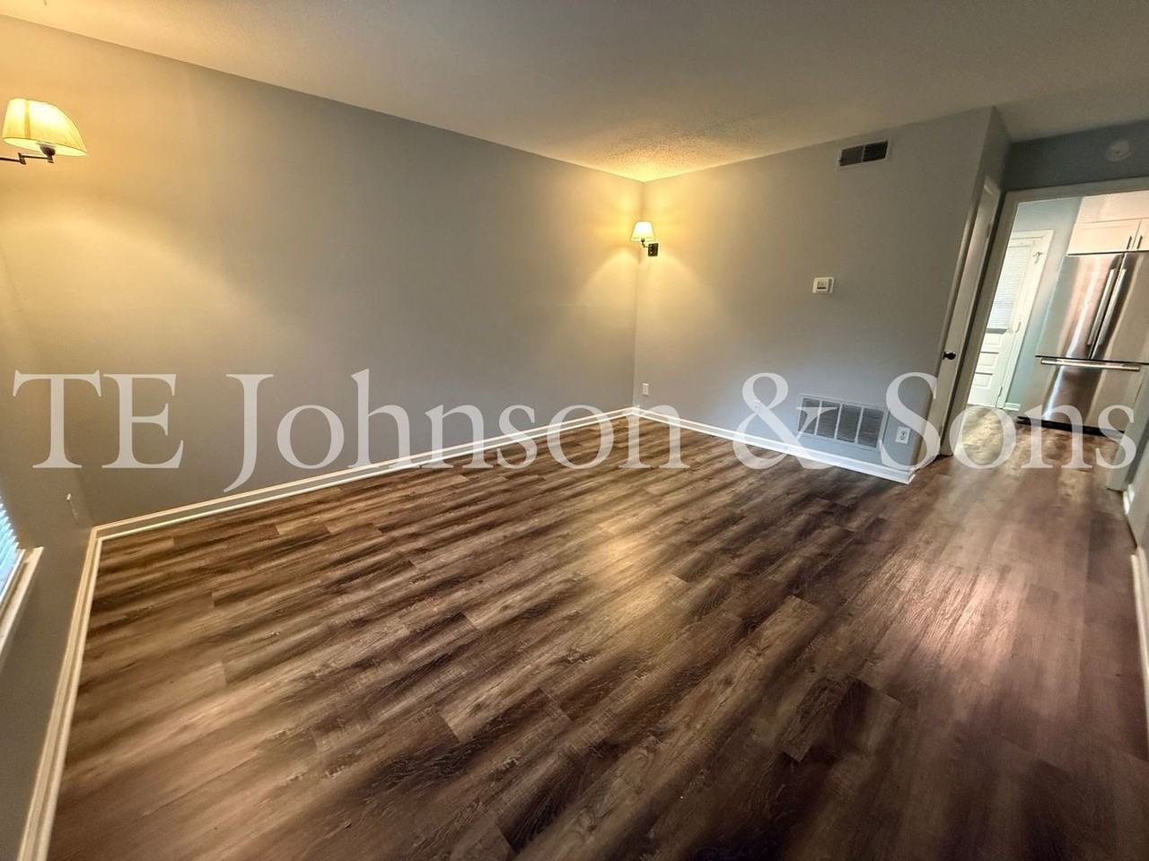 317 Vineyard Park Ct - Photo 2 of 33