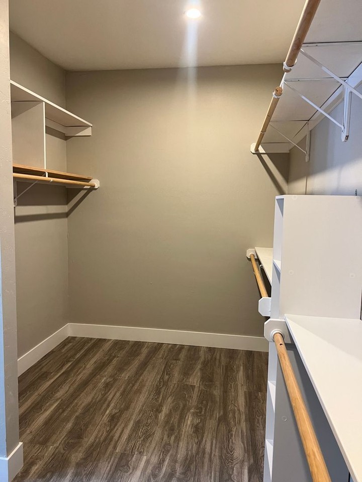 19 Lakewood St #B - Photo 5 of 17