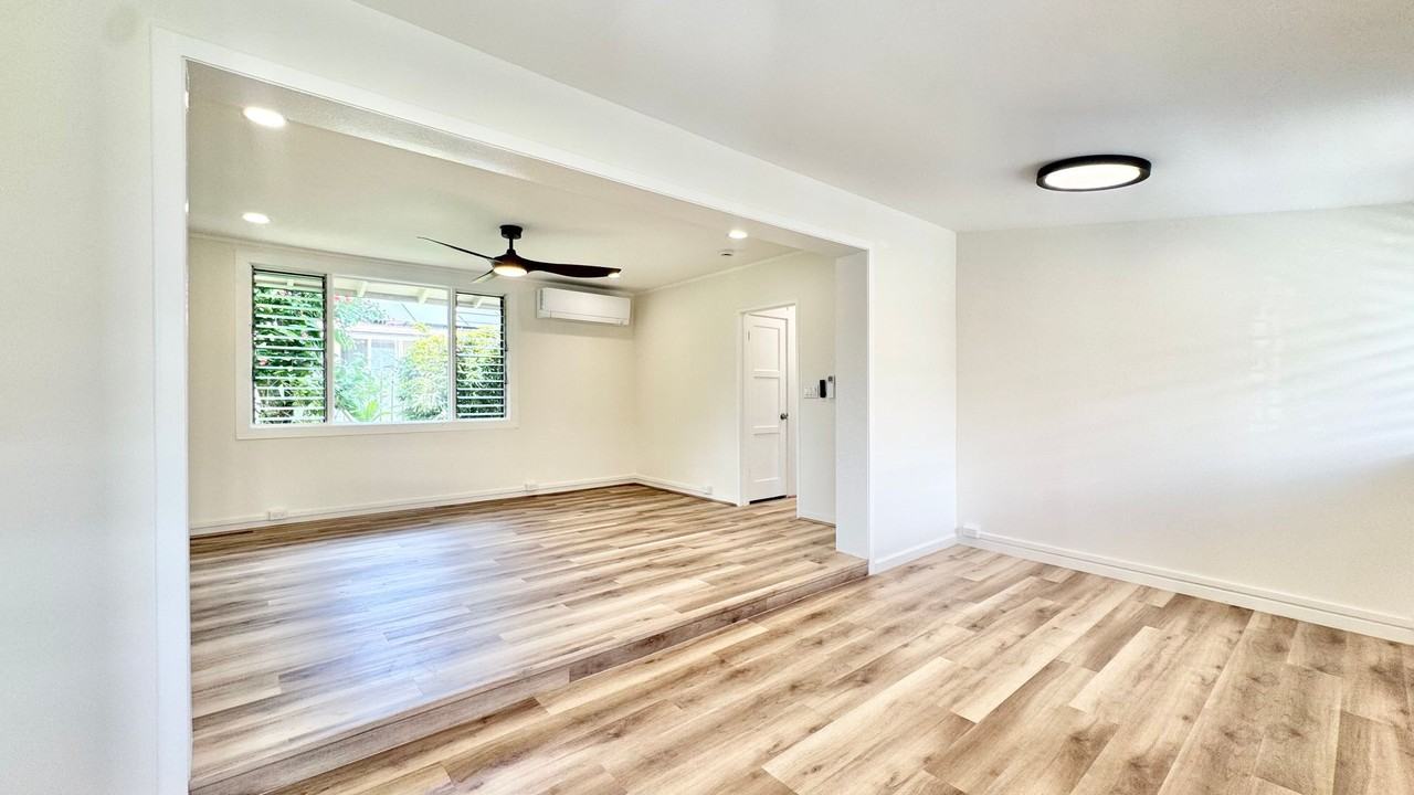 421C Olomana St - Photo 2 of 39