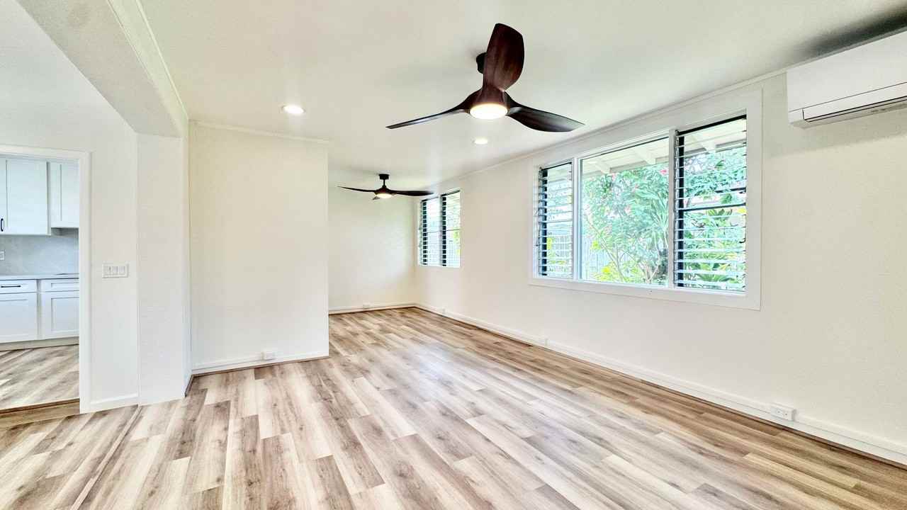 421C Olomana St - Photo 5 of 39