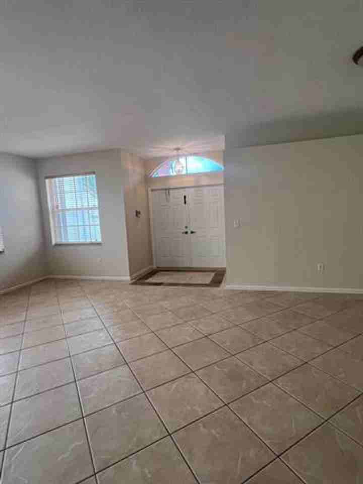 315 Nw 158th Ln #315 - Photo 7 of 26