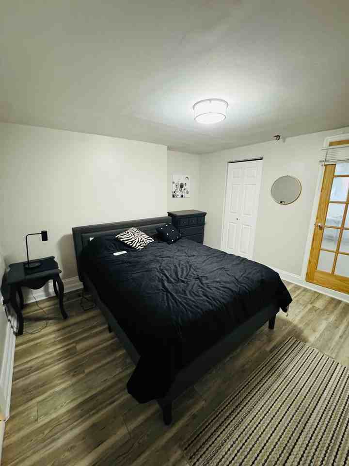 20 Clendenny Ave - Photo 4 of 33