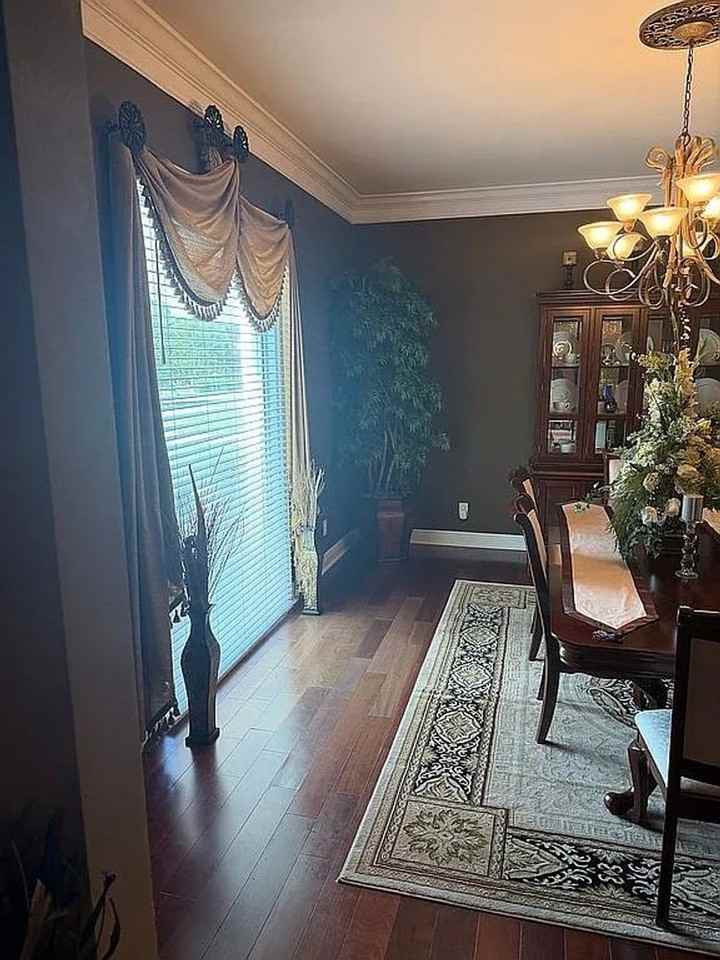 7112 Raleigh Blvd - Photo 3 of 12