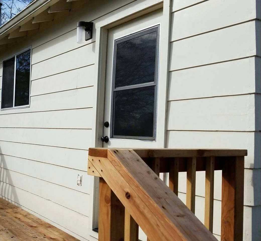 121 Pleasant Ave - Photo 4 of 11