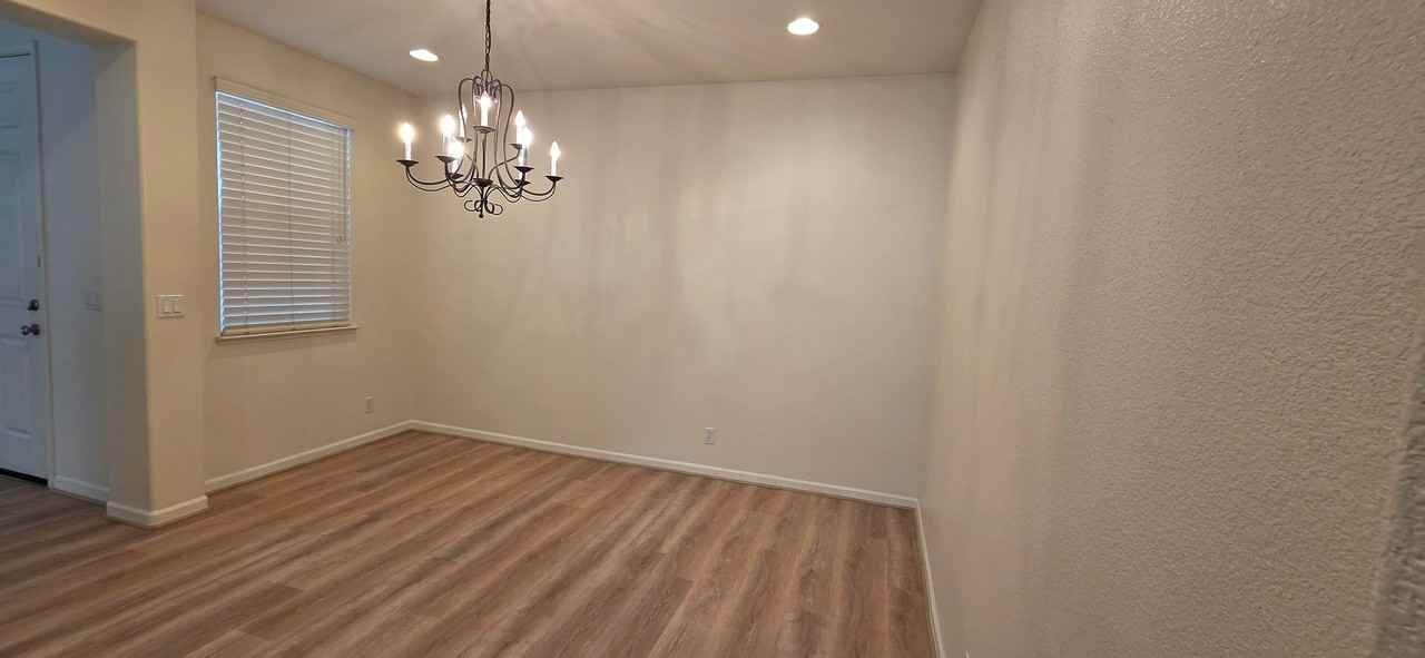 4195 Peninsula Point Dr - Photo 4 of 46