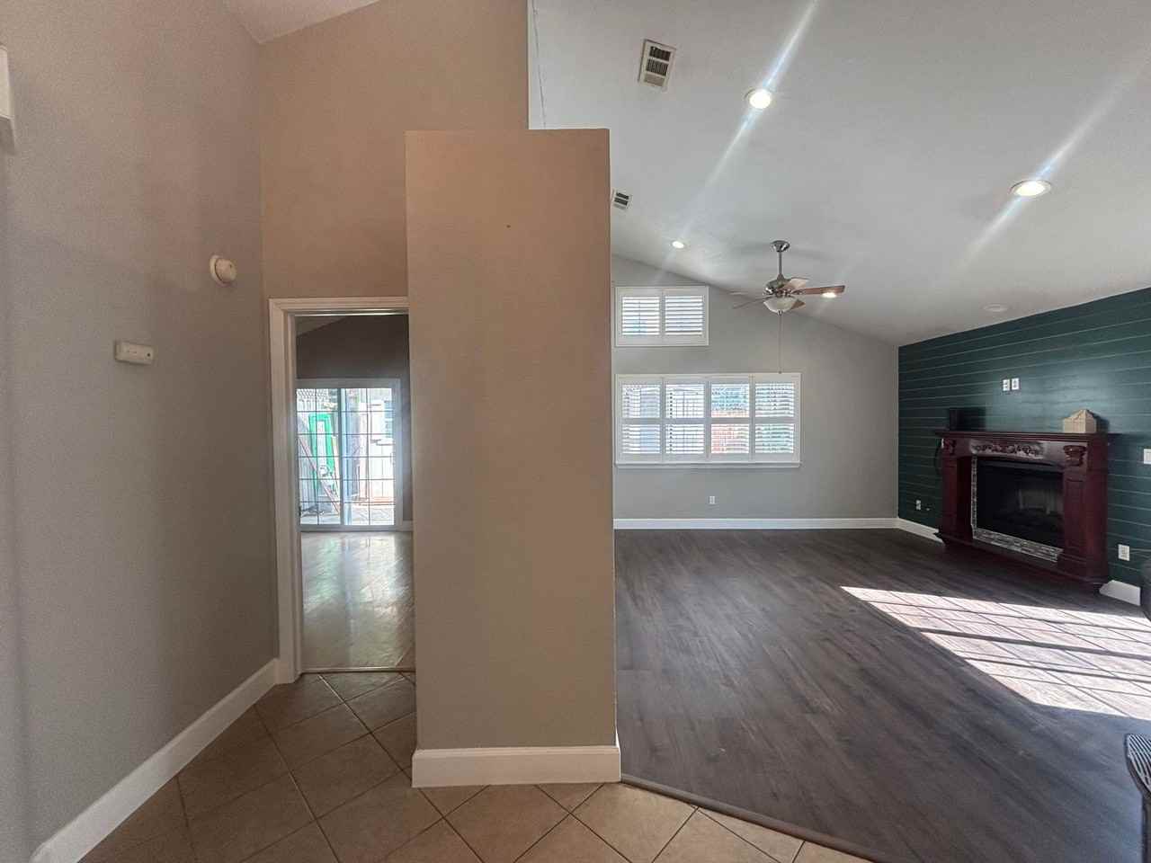 1150 Buckthorn Ln - Photo 4 of 21