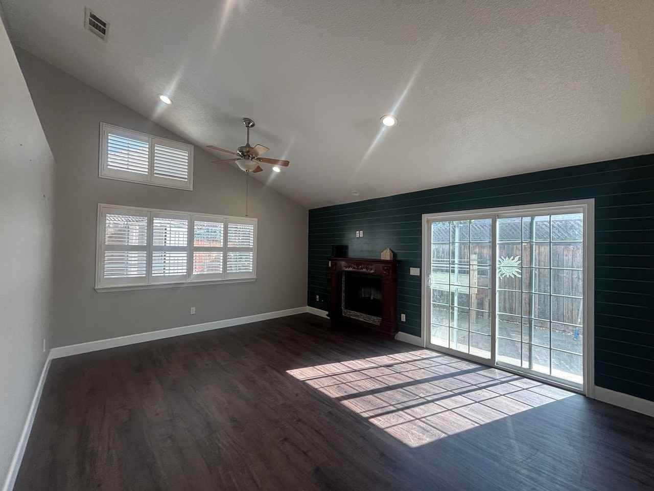 1150 Buckthorn Ln - Photo 5 of 21