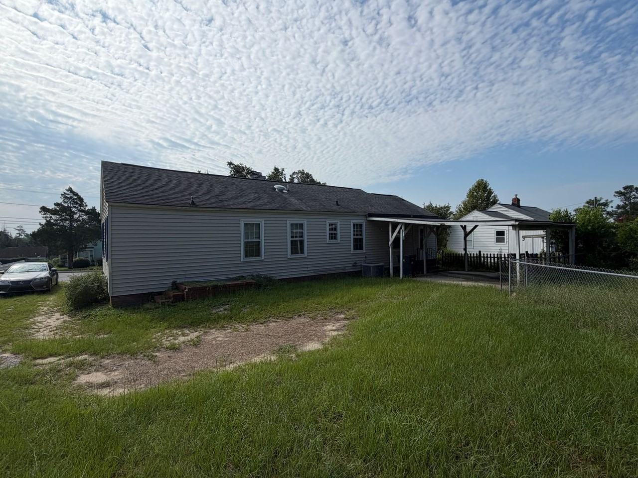 1743 Kissingbower Rd - Photo 2 of 17