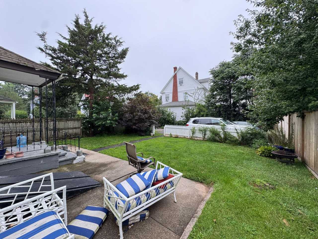 6 Barnett St - Photo 7 of 27