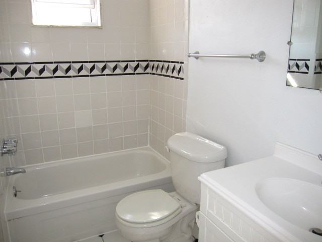 1631 Nevada St - Photo 4 of 7