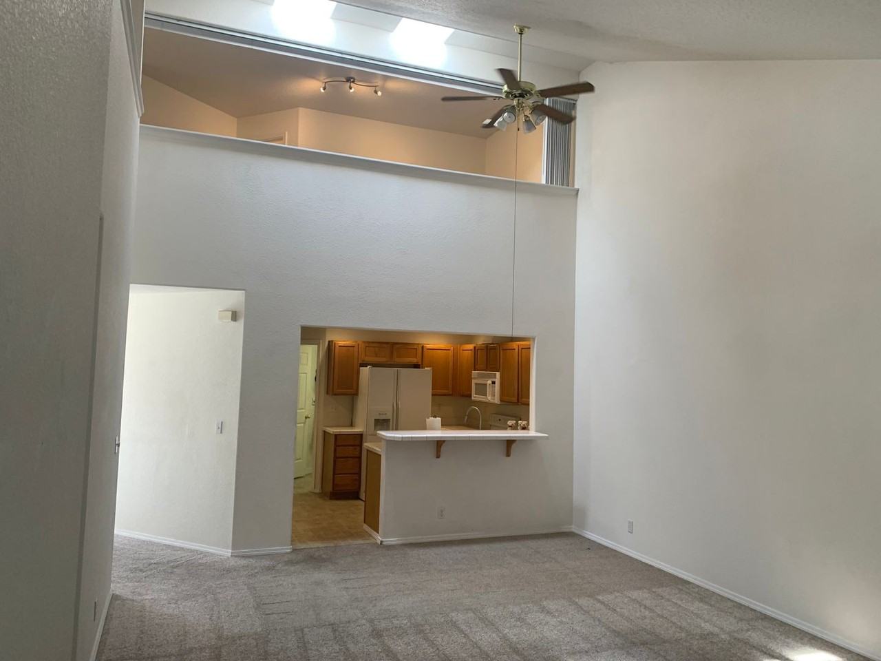 4986 W Hillcrest View Ct - Photo 5 of 17
