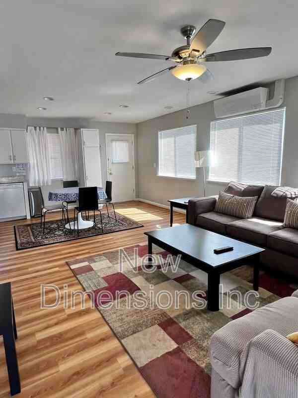 561 Claremont St - Photo 3 of 15