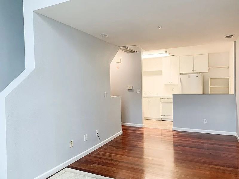 346 Dunsmuir Ter #13 - Photo 7 of 10