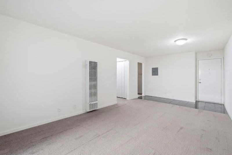 1660 Laguna St #D - Photo 5 of 9