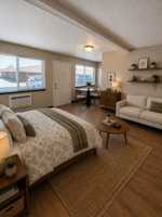 featured image of 314 1/2 N 41st Ave #3L