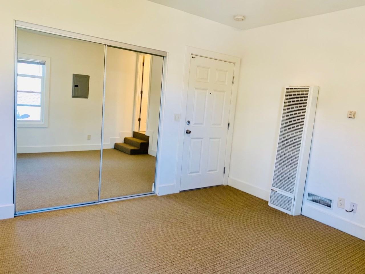 510 20th St #1 - Photo 5 of 13