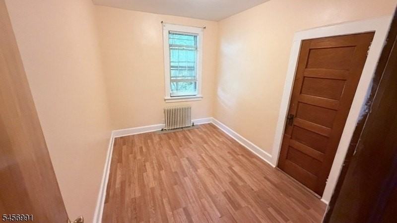 210 Barnert Ave - Photo 3 of 6