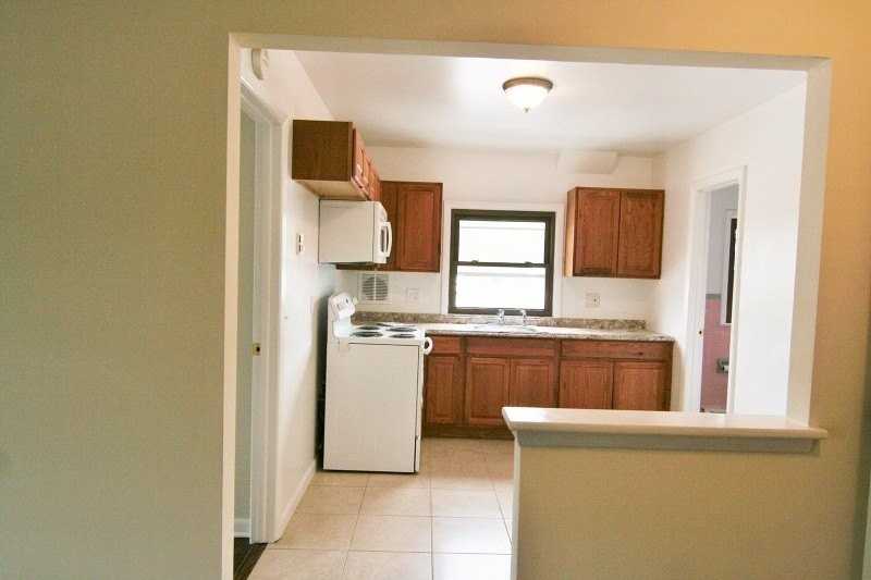 1419 Stuyvesant Ave - Photo 5 of 5