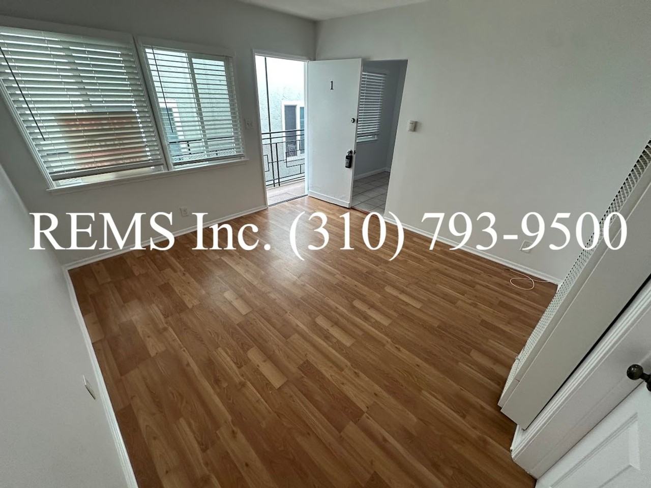 907 Manhattan Ave #1 - Photo 2 of 15