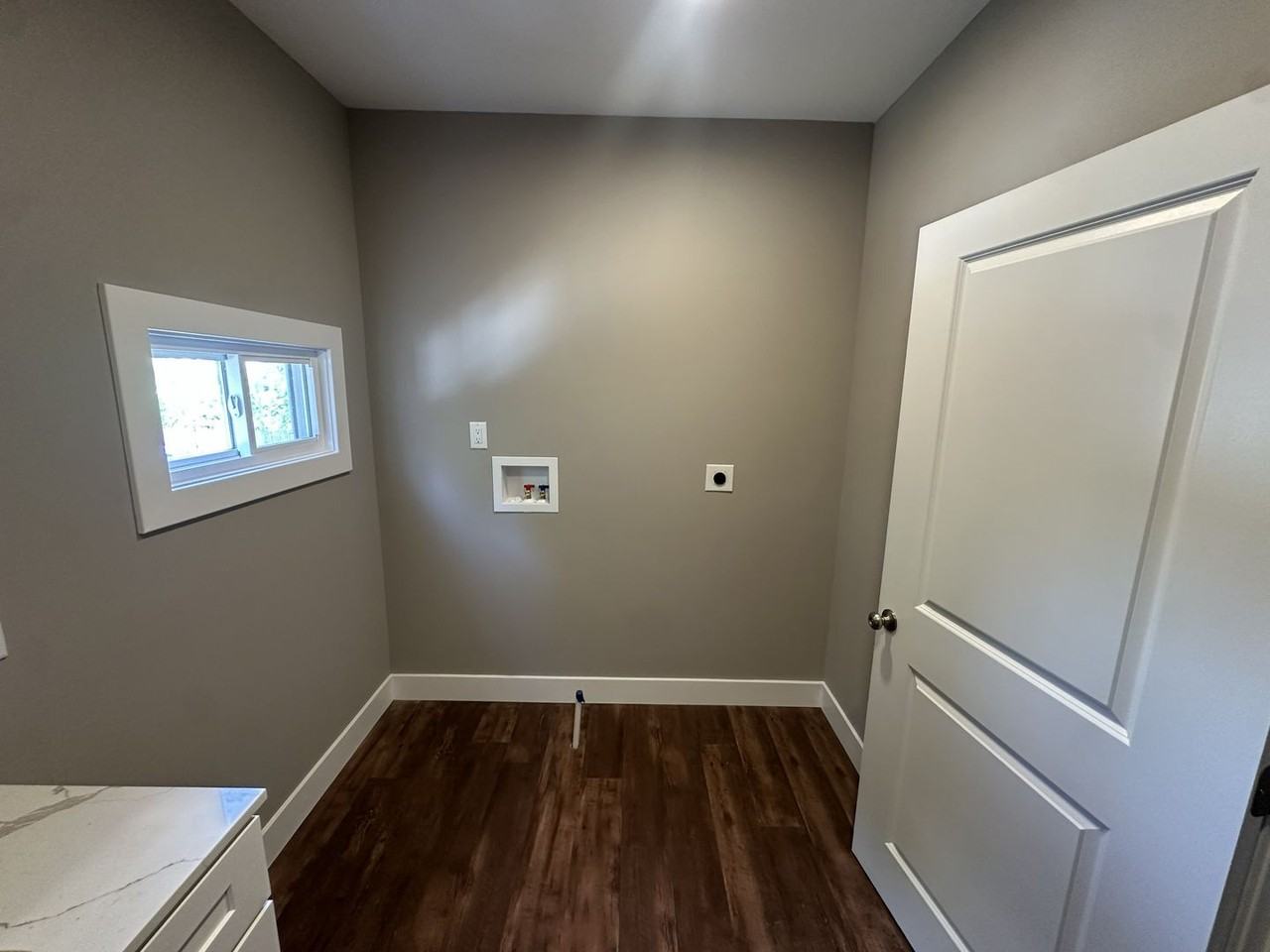 191-193 Oak Street - Photo 5 of 34