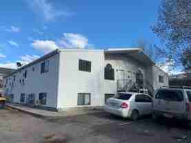 (400 W) 8 plex - Photo 1 of 1