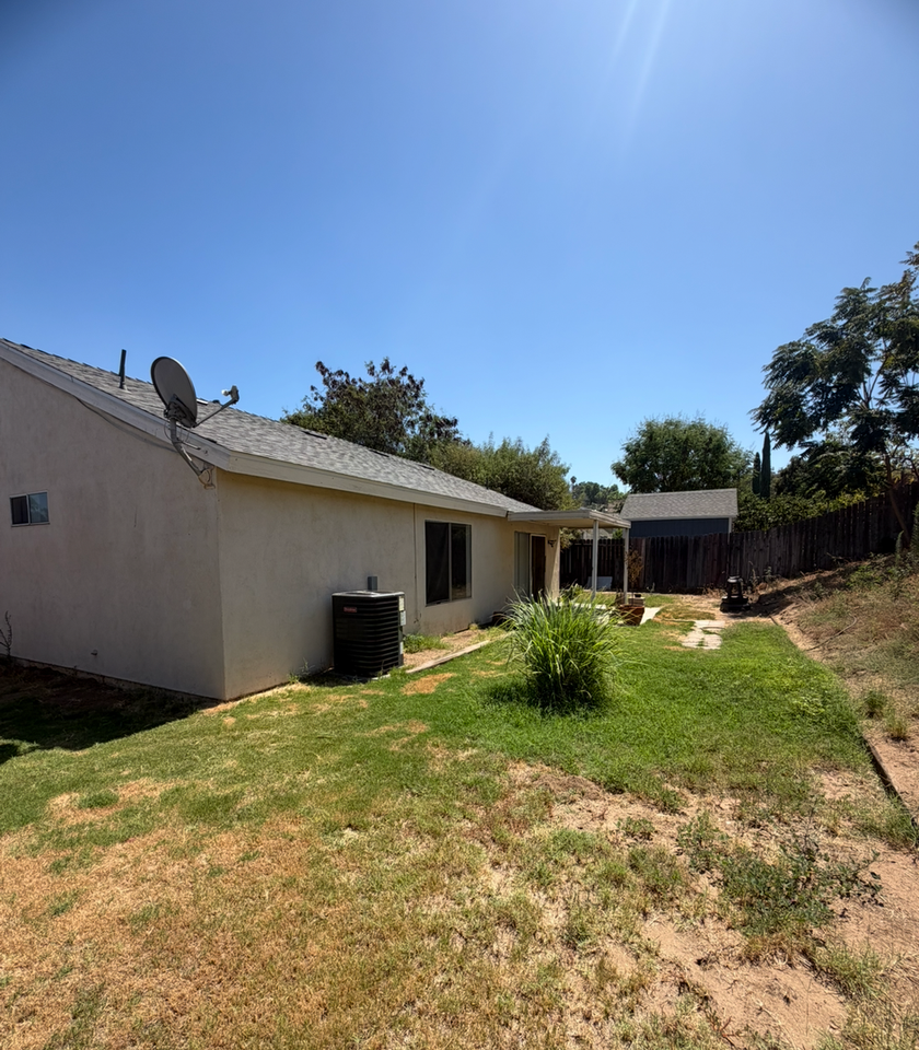 10476 Charleston Dr - Photo 5 of 5