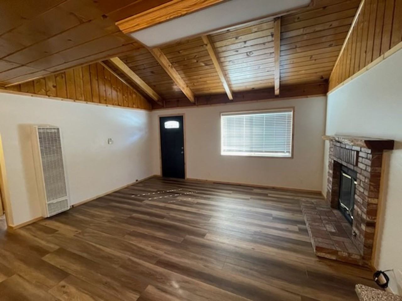 609 Elysian Blvd - Photo 3 of 18