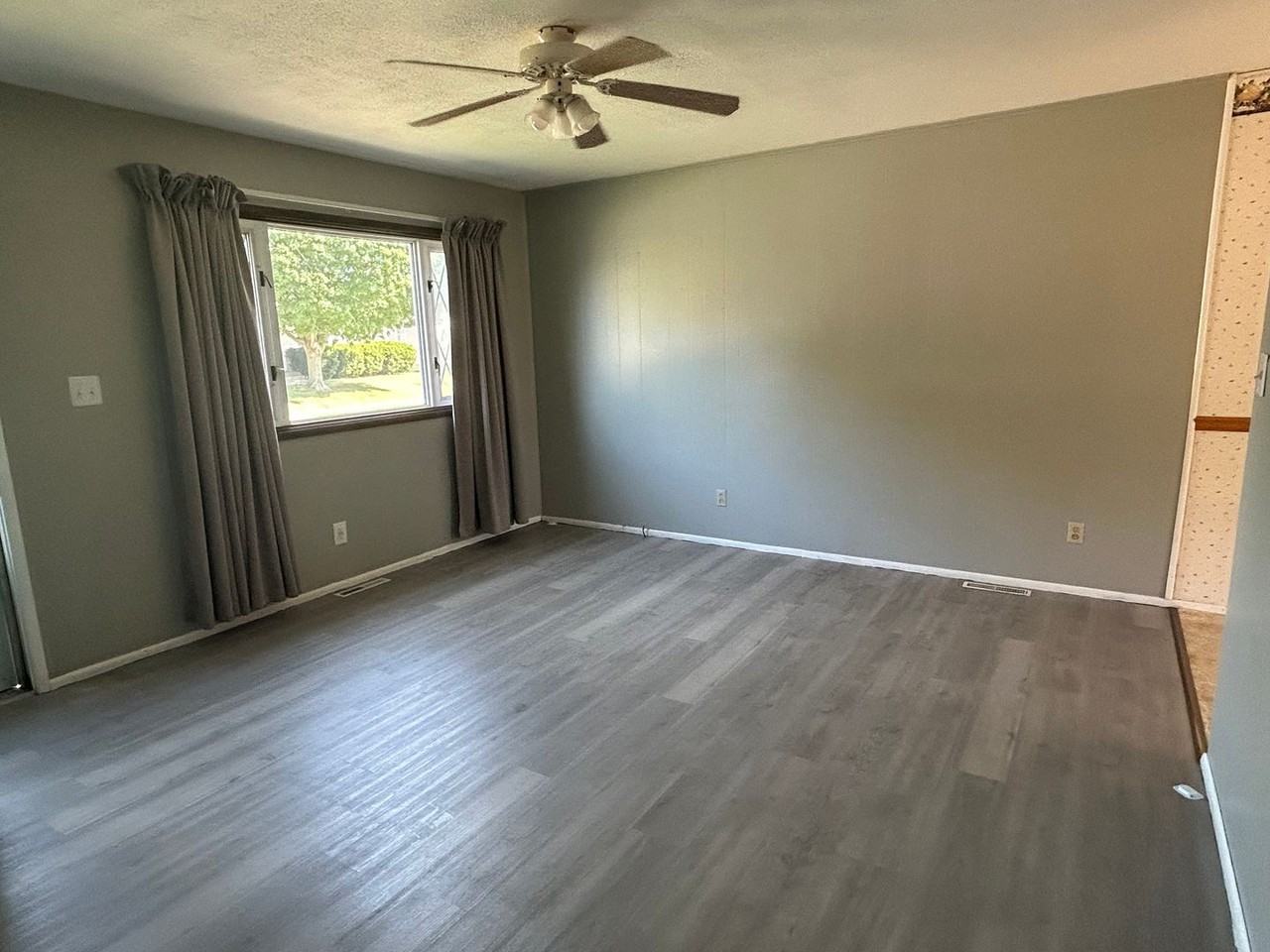 4021 10th St - Photo 5 of 13