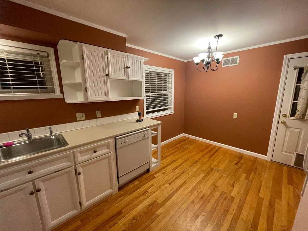 3884 5 Mile Rd - Photo 6 of 22