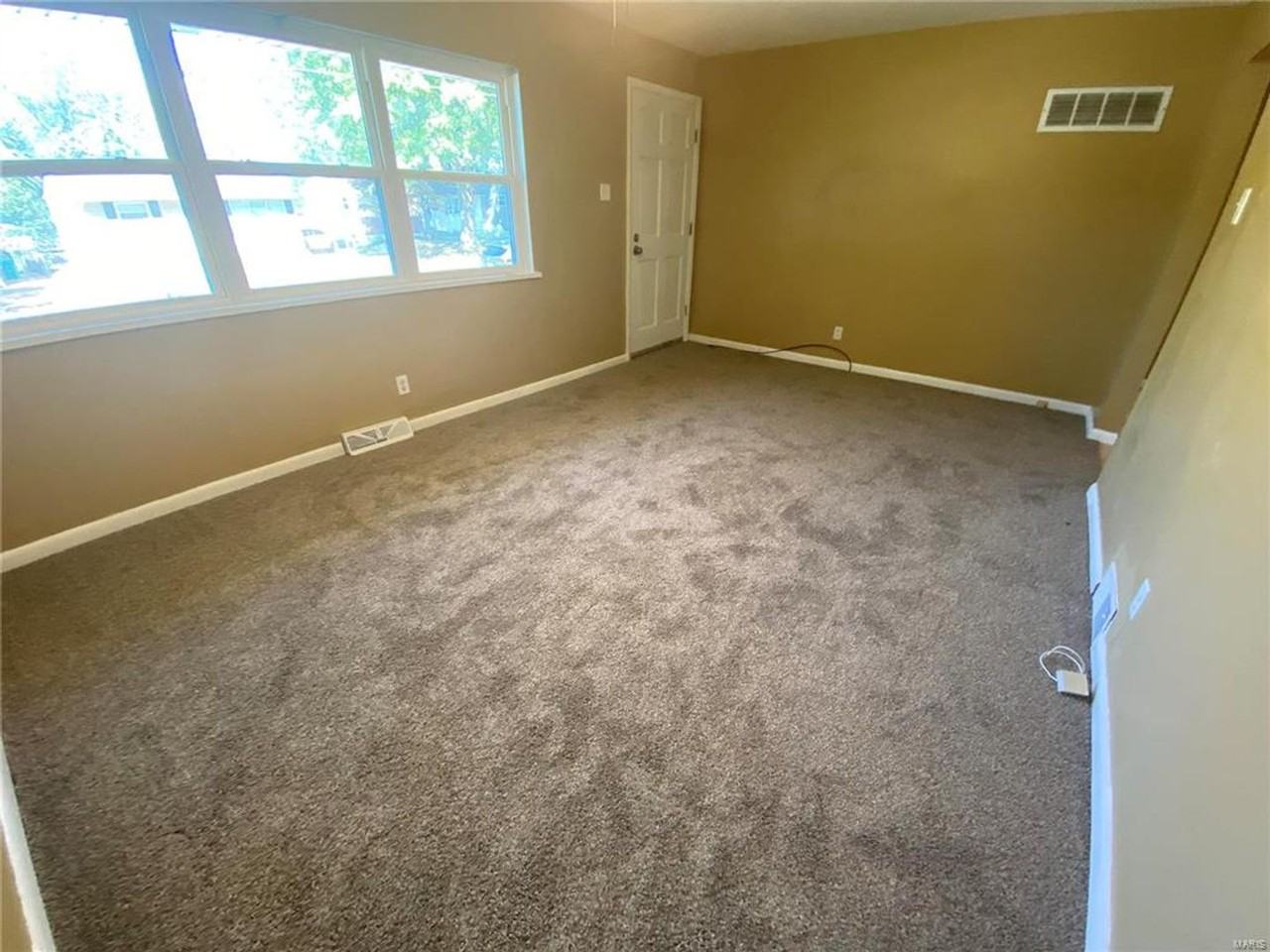 178 Floralea Pl - Photo 5 of 25