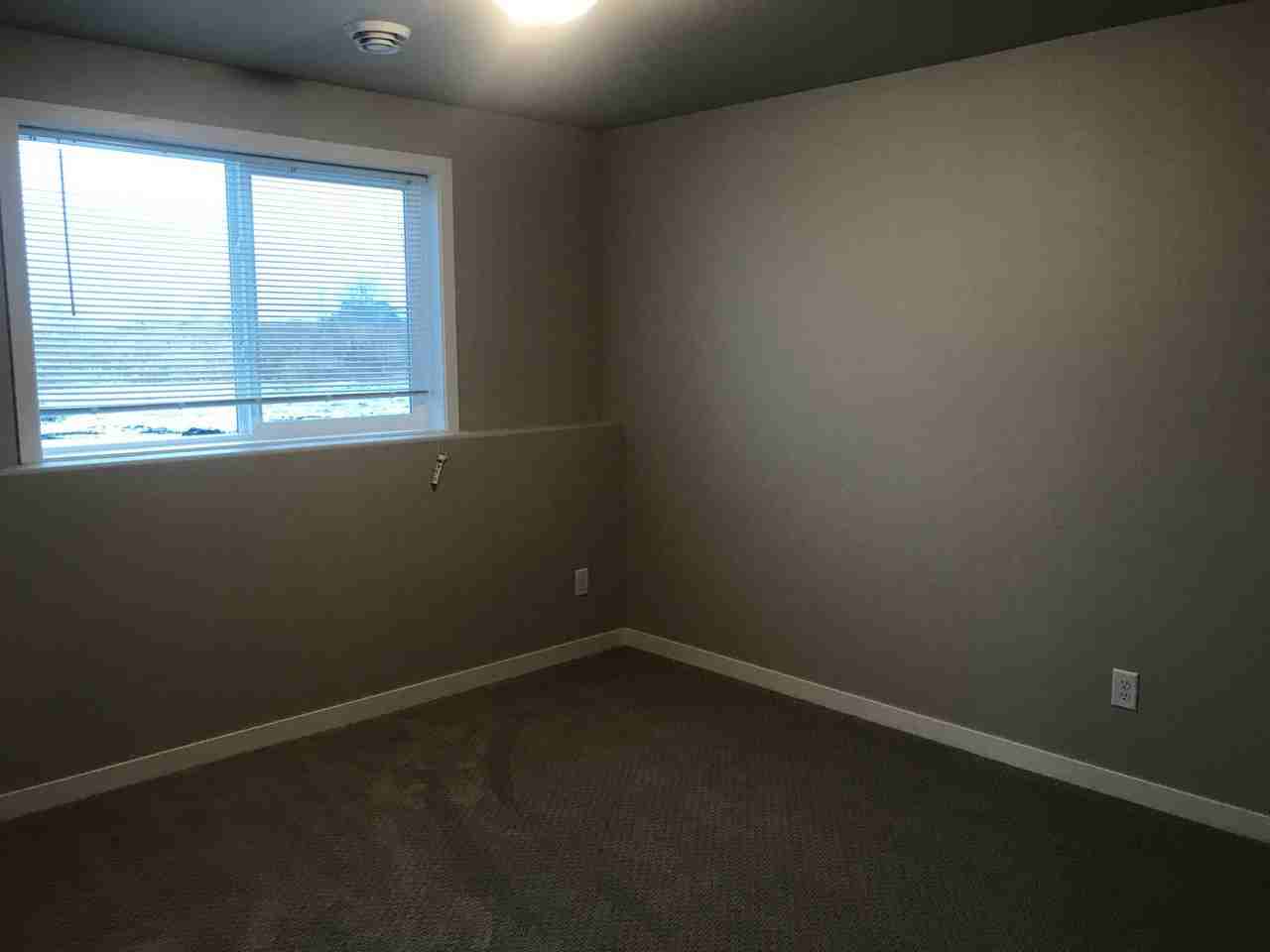 2716 11th St W - Photo 7 of 12