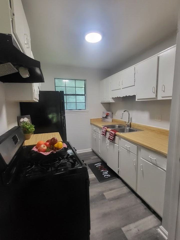 3309 Goldenchain Dr - Photo 5 of 23