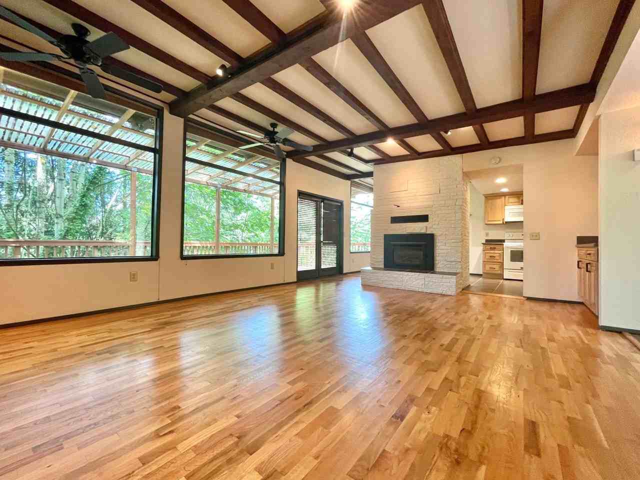 16222 Se 24th St - Photo 2 of 21
