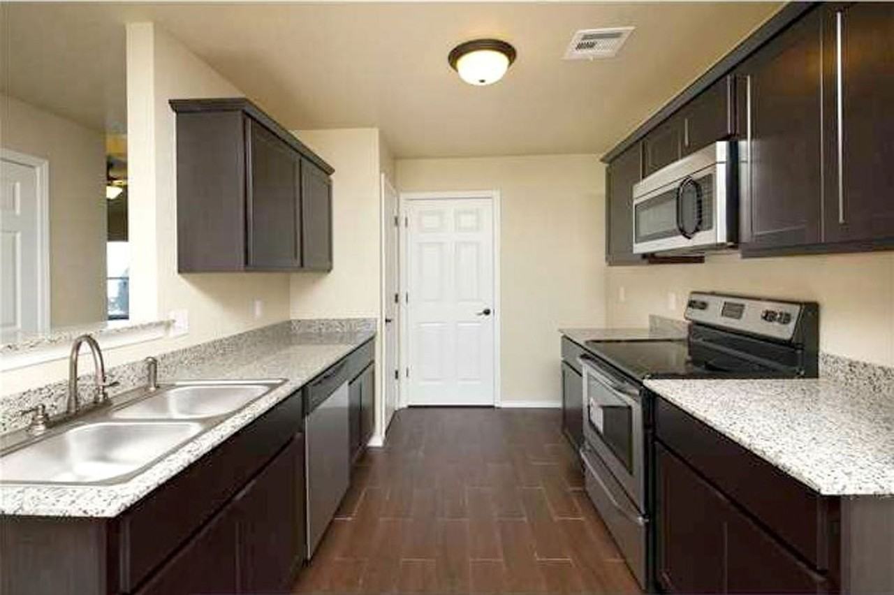 136 Rob Ln - Photo 5 of 12