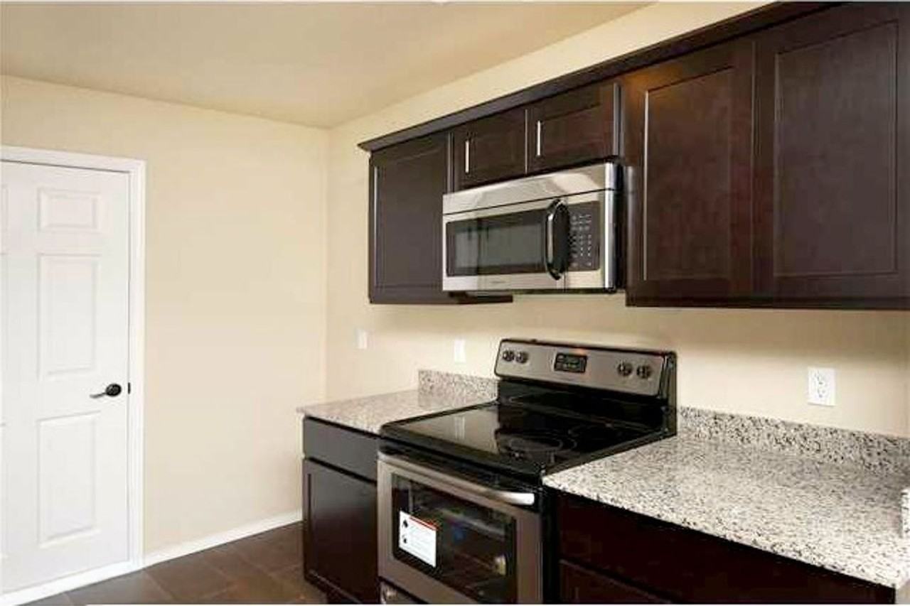 136 Rob Ln - Photo 6 of 12