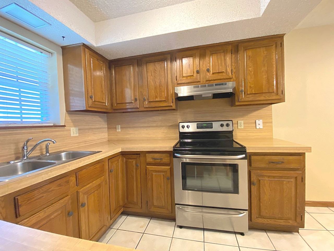 3620 Wynn Cir - Photo 7 of 23