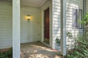 featured image of 322 Whispering Oaks Dr