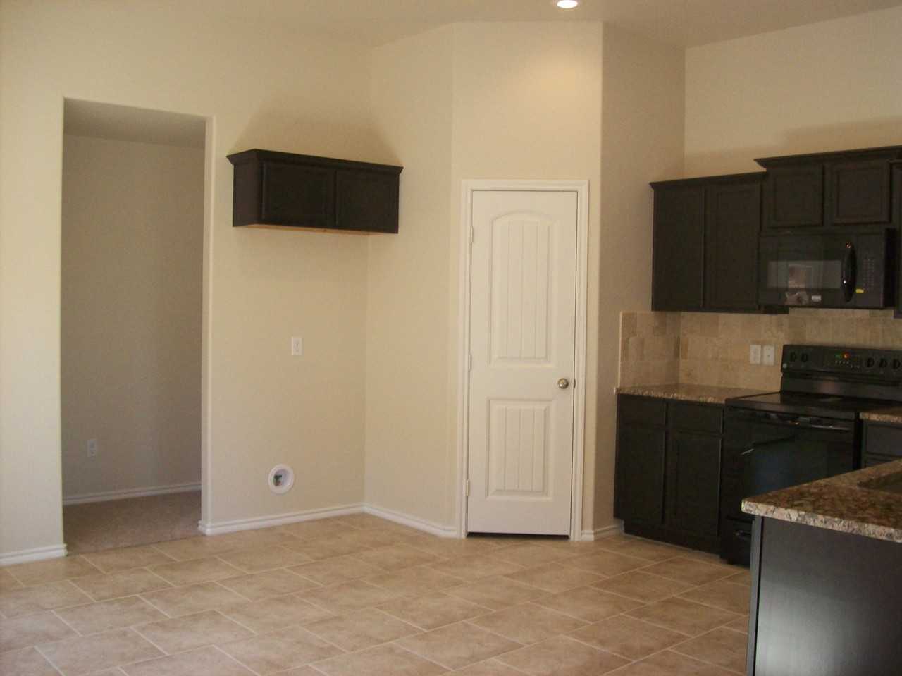 7031 34th Pl - Photo 5 of 15