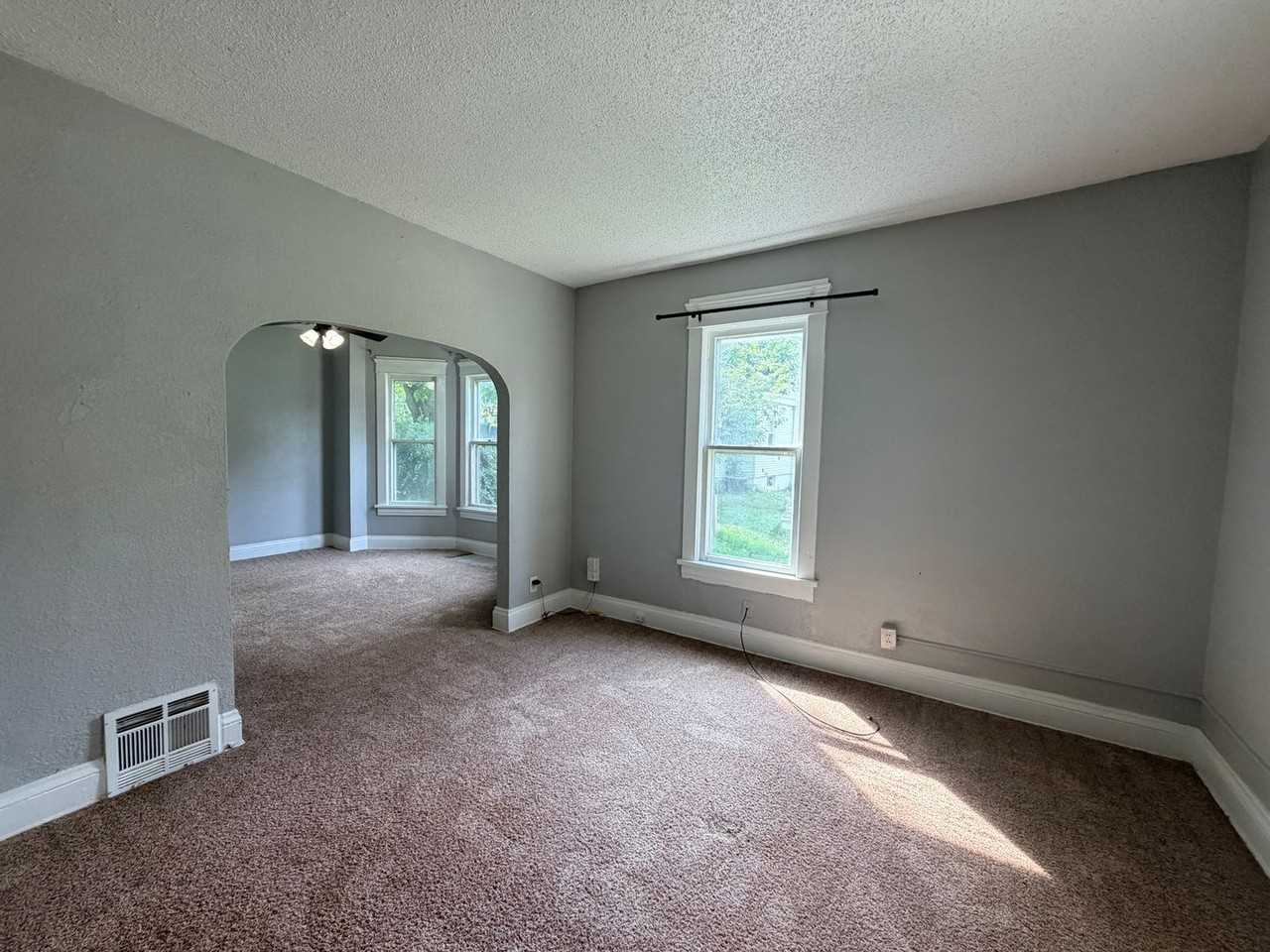 1614 13th Ave - Photo 7 of 17