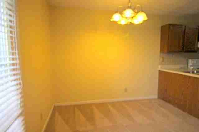 2619 Camellia Dr - Photo 4 of 10