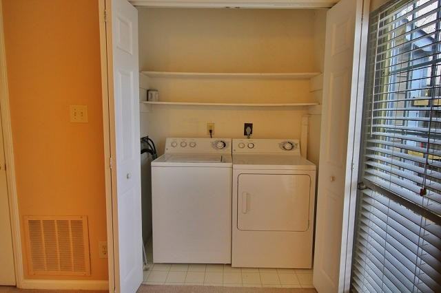 2619 Camellia Dr - Photo 6 of 10