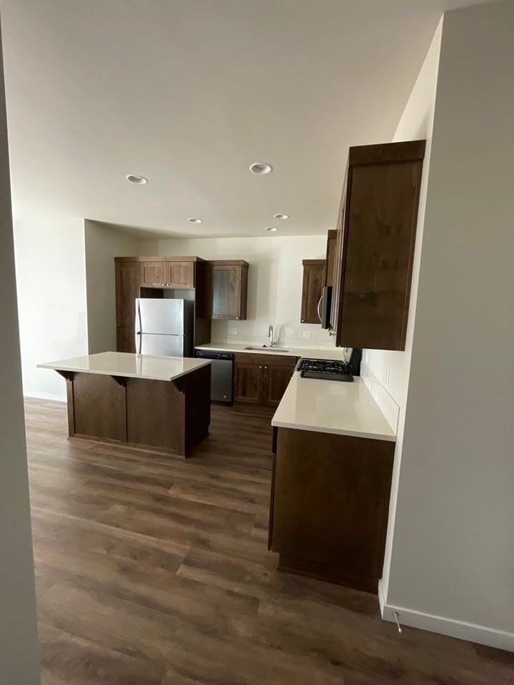 960 Ne Paula Dr #6 - Photo 5 of 14