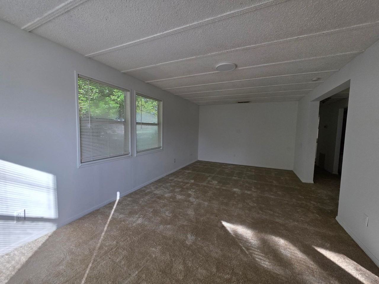 65 S 6th St - Photo 3 of 19