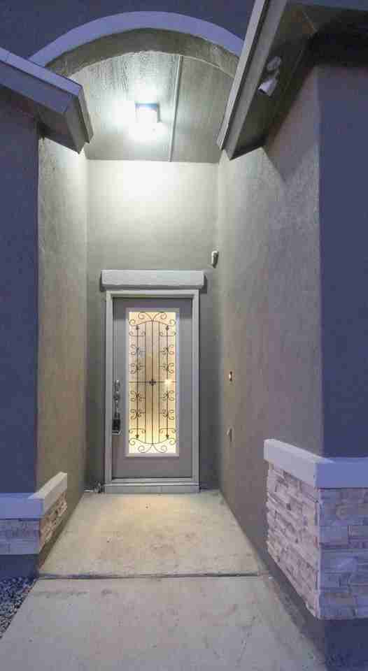13709 Lago Vista Ave - Photo 2 of 25