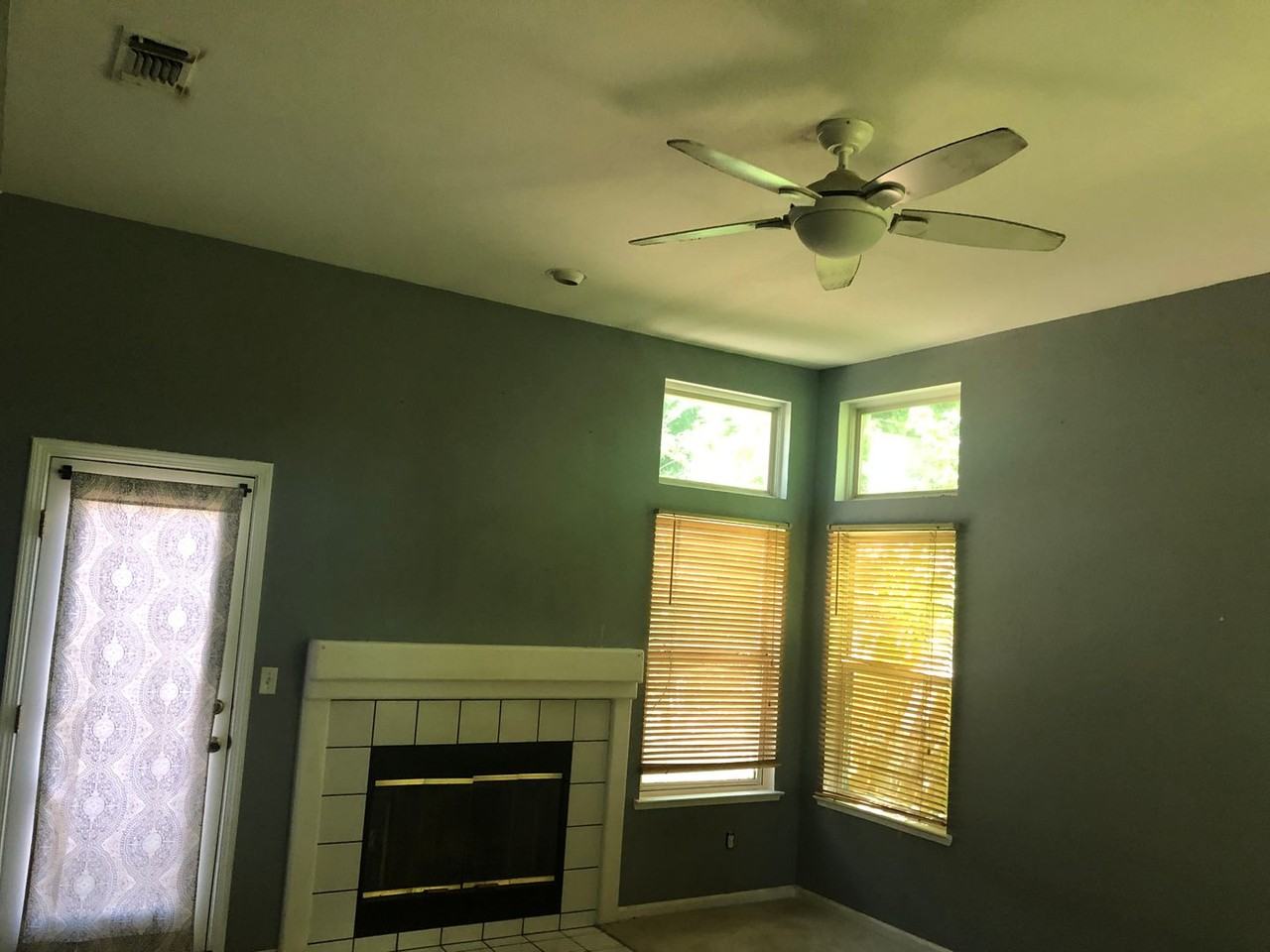 9359 Gridley Ct - Photo 2 of 7