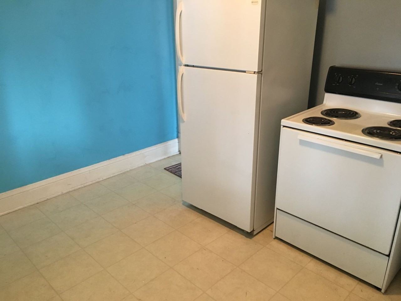 626 1/2 S 5th Ave - Photo 3 of 18