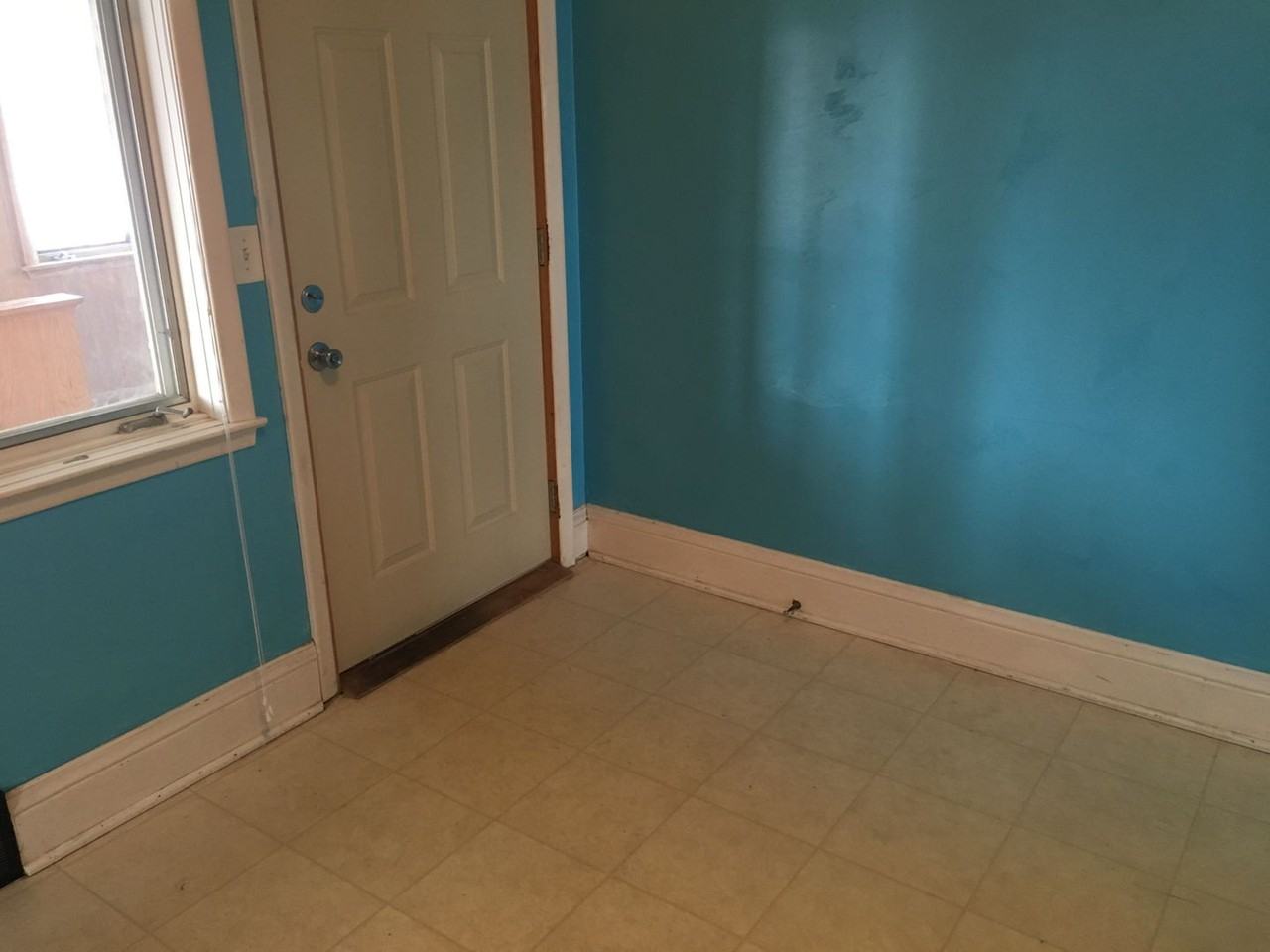 626 1/2 S 5th Ave - Photo 4 of 18
