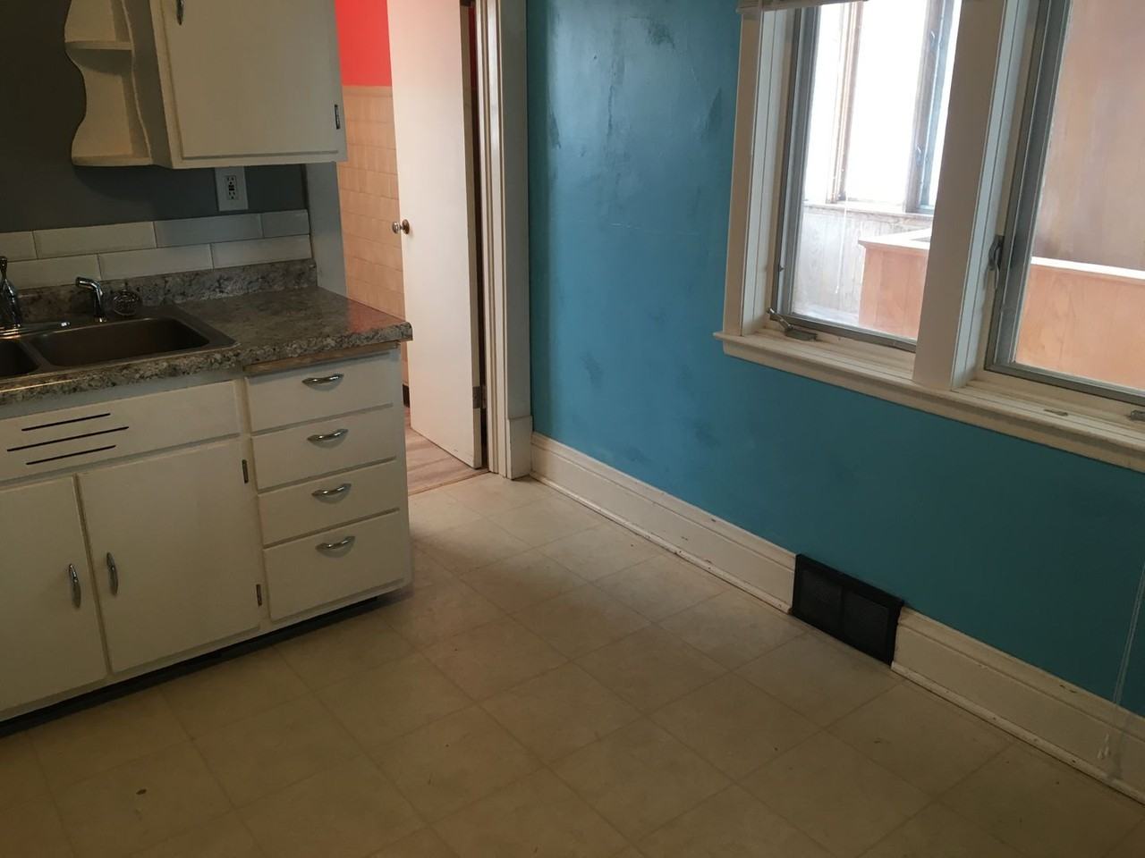 626 1/2 S 5th Ave - Photo 5 of 18
