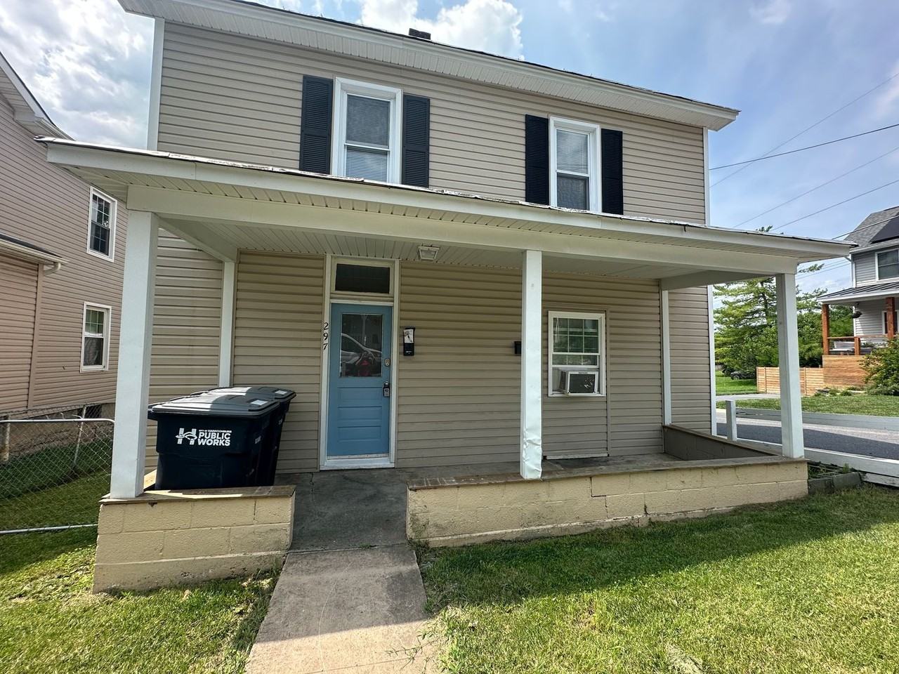 297/299 West Water Street - Photo 2 of 23