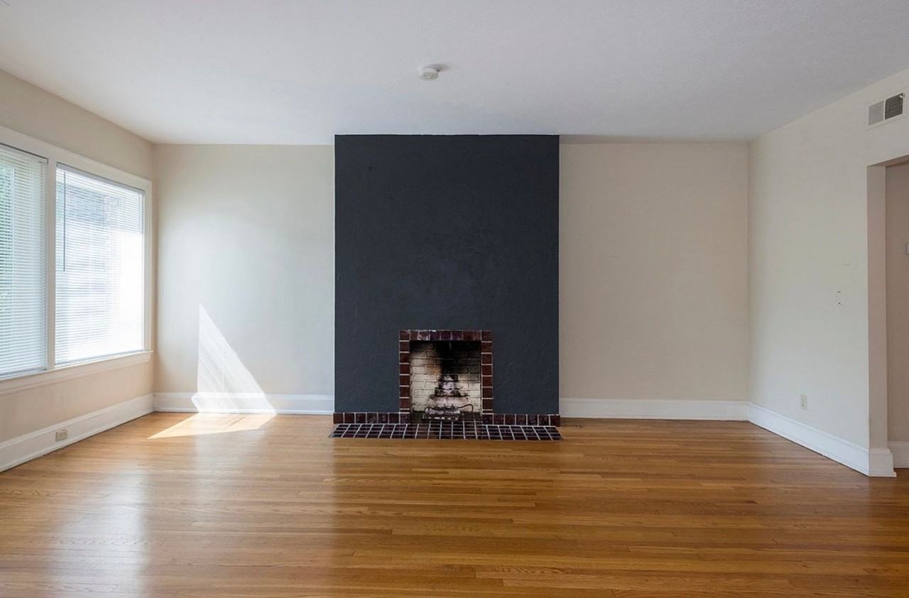 2673 Euclid Heights Blvd - Photo 5 of 33